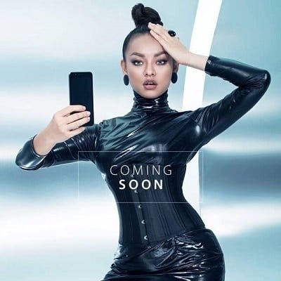 Siêu mẫu Mai Ngô